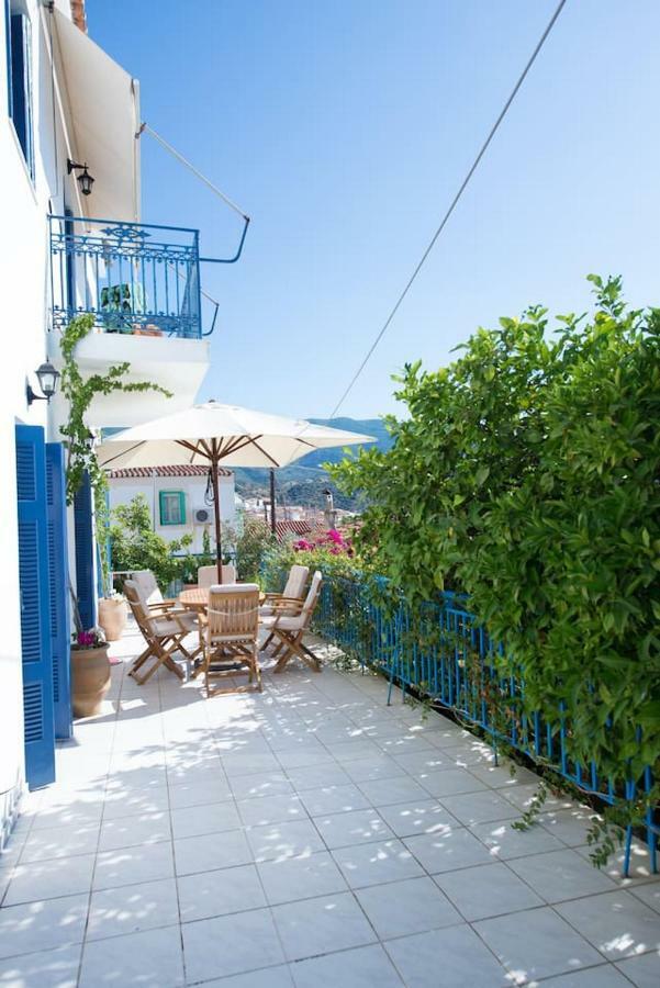 Aquarella-Stylish Veranda Apartment In Centre Of Poros Town Zewnętrze zdjęcie