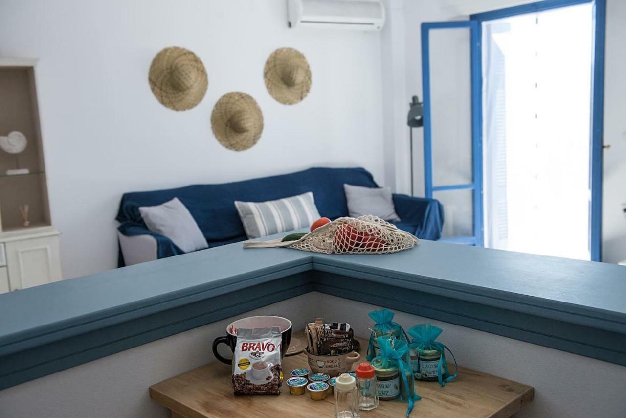 Aquarella-Stylish Veranda Apartment In Centre Of Poros Town Zewnętrze zdjęcie