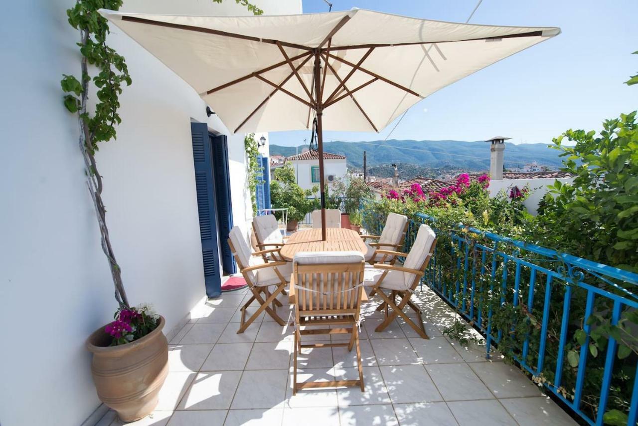 Aquarella-Stylish Veranda Apartment In Centre Of Poros Town Zewnętrze zdjęcie